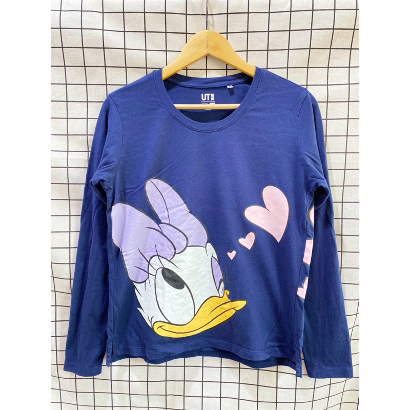 เสื้อยืดแขนยาว UNIQLO/DISNEY Donal Duck &amp; Daisy เสื้อยืดแขนยาว ยูนิโคล่xดิสนีย์ สกรีนลาย Daisy &amp; Donald Duck (มือสอง)