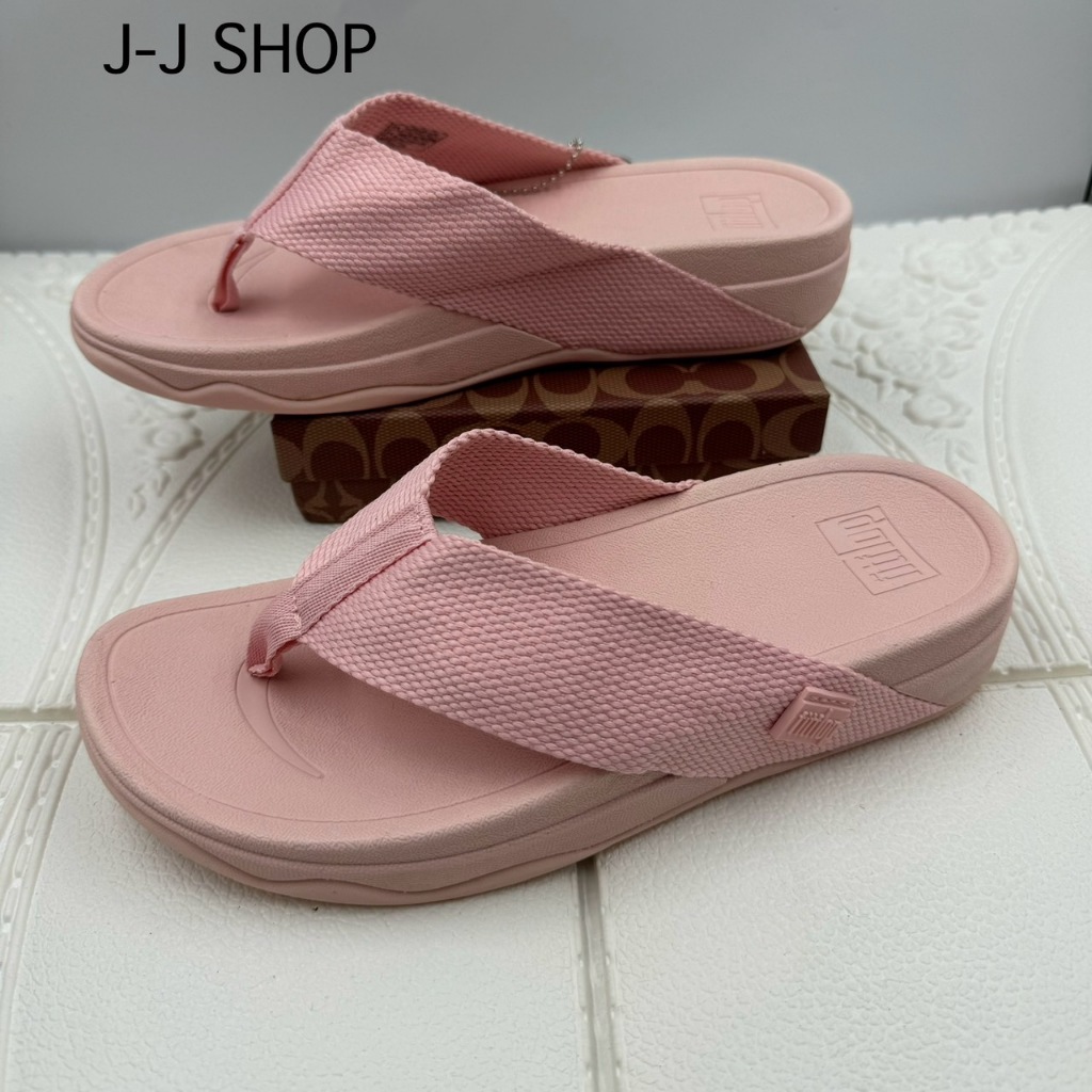 รองเท้า fitflop หูนี่บสำหรับผู้หญิงลายจุดมาใหม่ งานสวยใส่ทนใส่สบาย รับประกันสินค้าตรงปกตามรูปสั่งแล้วไม่ผิดหวังค่ะ