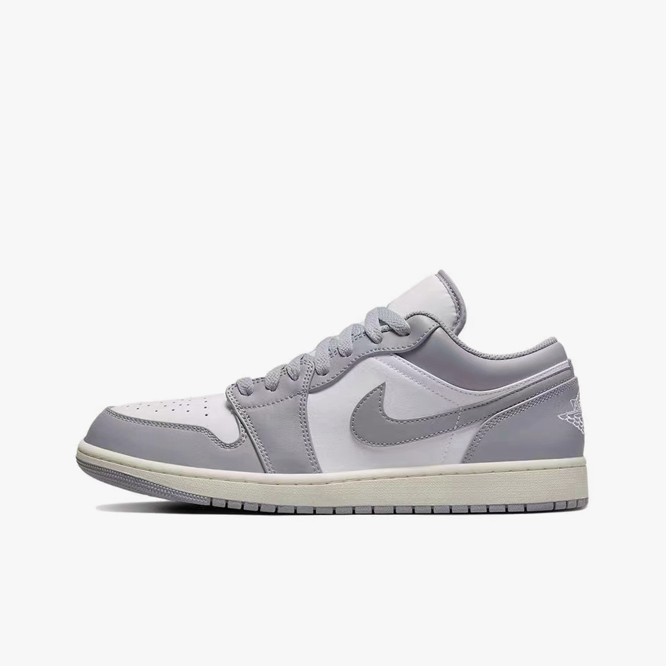 ลิขสิทธิ์แท้ Jordan Air Jordan 1 stealth and white รองเท้ากีฬา