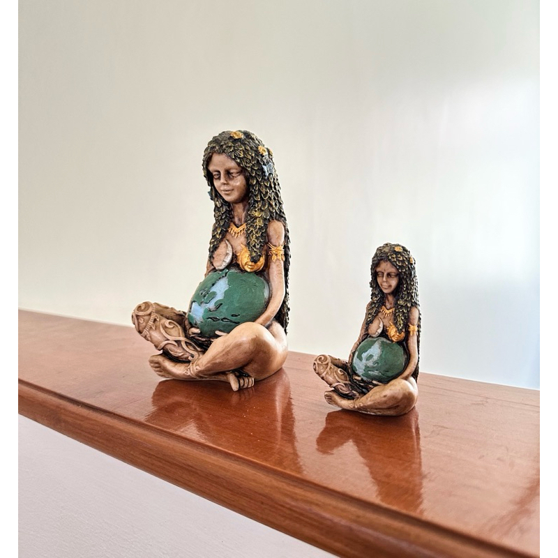 รูปปั้น mother earth เทพีไกอา Gaia พระแม่ธรณีชาวกรีก อนุรักษ์โลกและสิ่งแวดล้อม