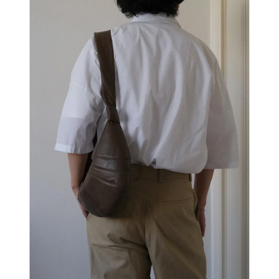 IBB CORISSANT BAG กระเป๋าสะพายทรงครัวซองหนัง PU
