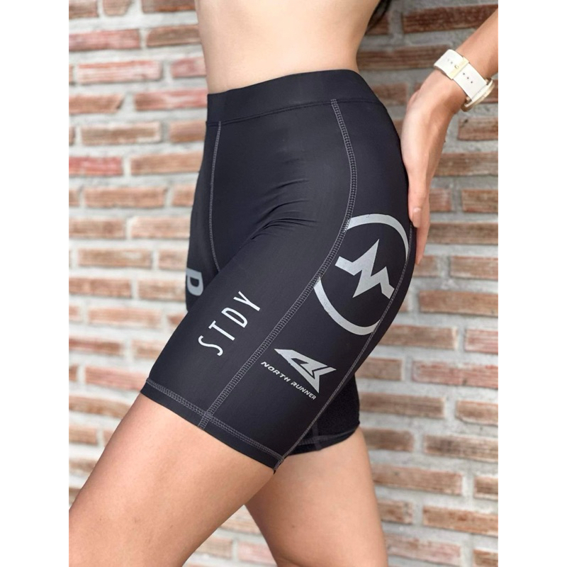กางเกงรัดกล้ามเนื้อขาสั้นผู้หญิง North Runner (มีกระเป๋า)