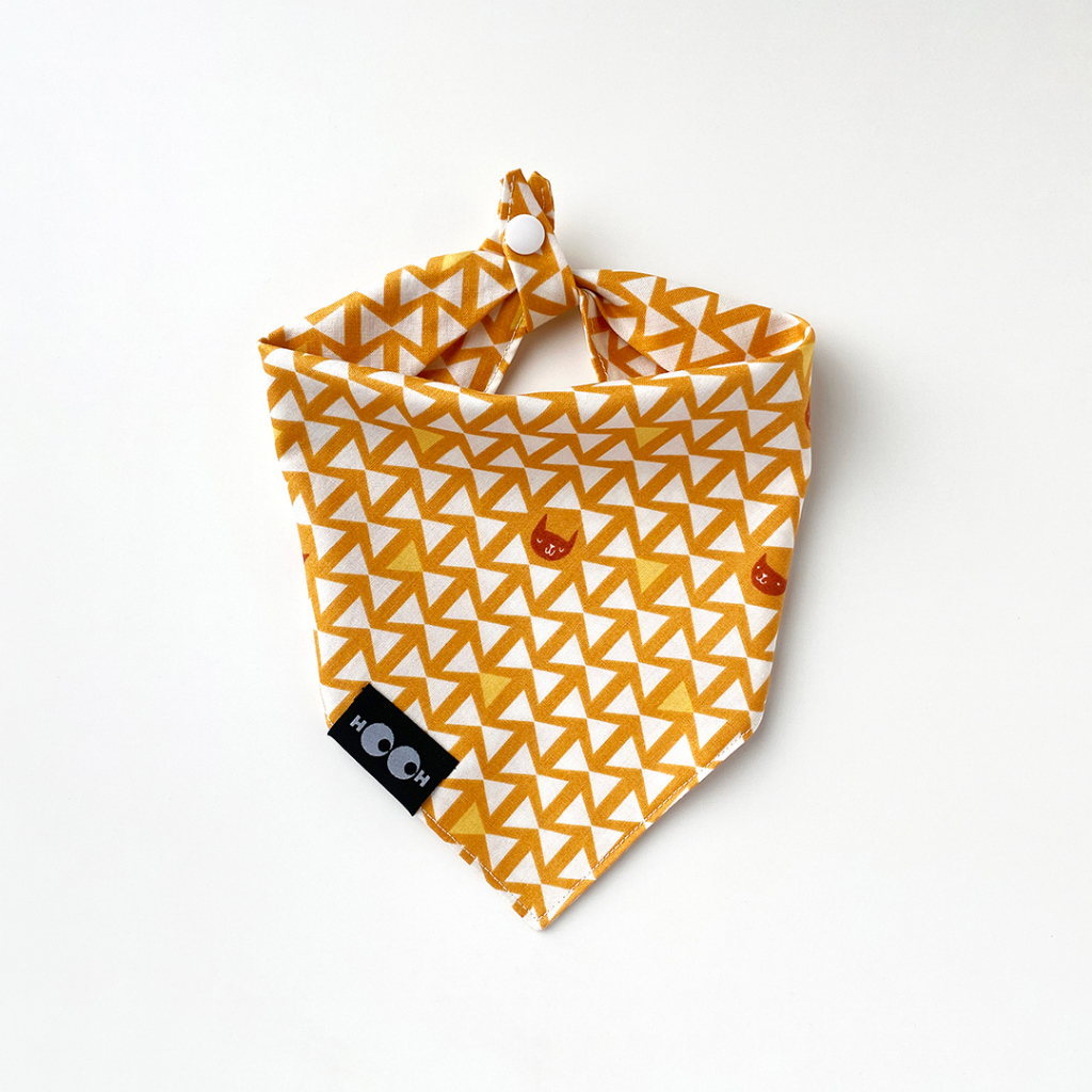 HO.OH - Orange graphic bowtie - ลายกราฟิก มินิมอล สีส้มสดใส ผัาพันคอหมา ผ้าพันคอแมว