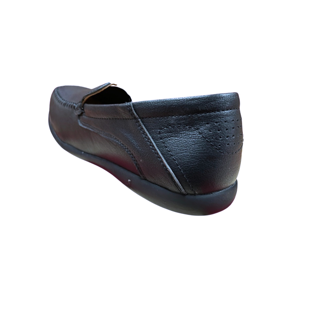 FREEWOOD CASUAL SHOES รองเท้าลำลองผู้ชาย หนังแท้ รุ่น 79-627 สีดำ / สีน้ำตาล ( BLACK / BROWN )