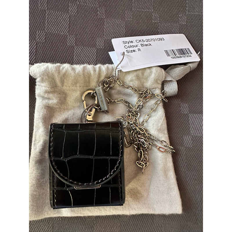 Charles & Keith เคส Airpods 2nd แท้ คล้องคอได้ ของใหม่ มือ 1