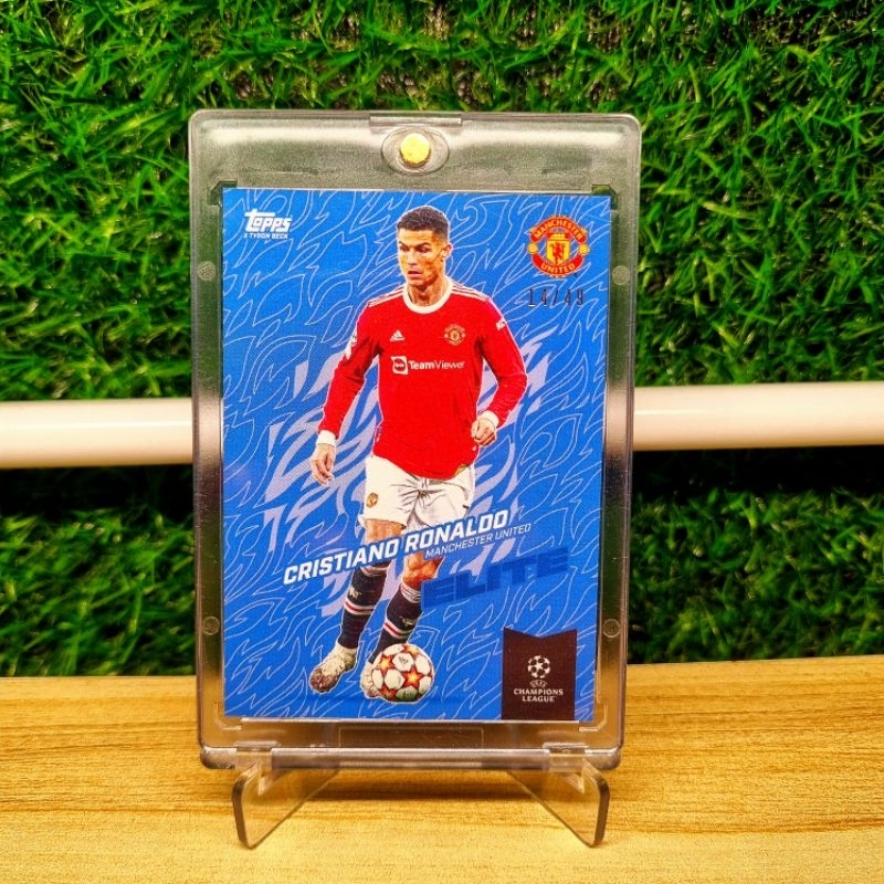 หายาก !!! การ์ดนักฟุตบอลโรนัลโด้ 2021-22 Topps Gold X Tyson Beck UEFA Cristiano Ronaldo Elite Blue 1