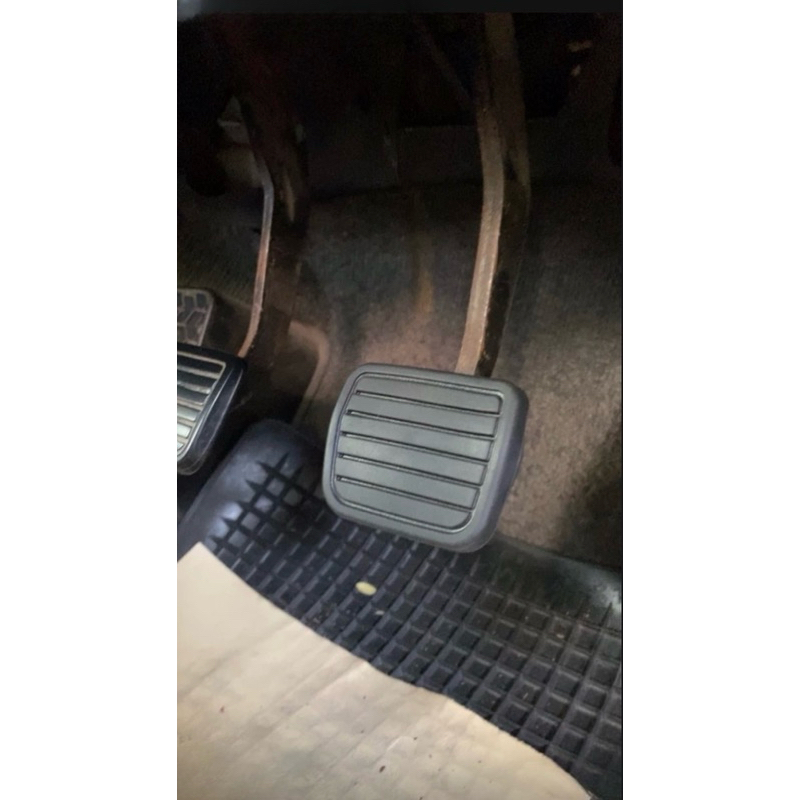 อะไหล่แท้ศูนย์ ยางเหยียบคลัทช์ เบรค ราคาต่อชิ้น COROLADO, ISUZU TFR, D-MAX 1991-2019, MU-7, MU-X (EO-8-97318799-0)