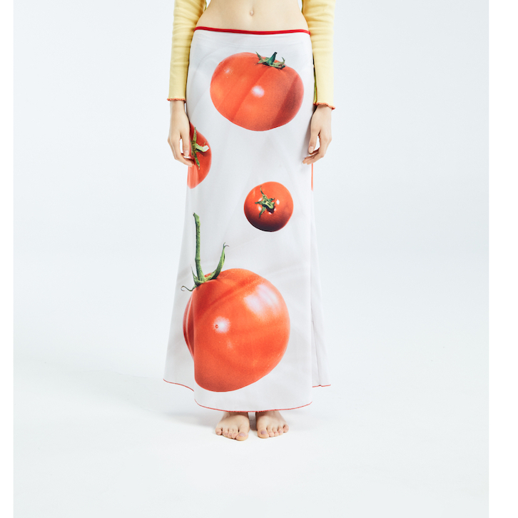 BLACKDOG BKK - SS2409 -Printed tomato skirt - กระโปรงยาวผ้ายืดพิมพ์ลาย
