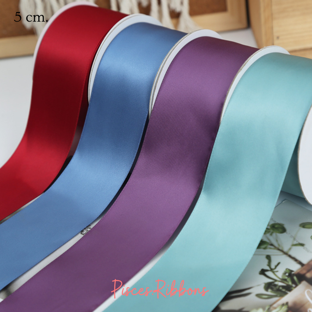 ริบบิ้นซาตินสีเรียบเงา 2 ด้าน ขนาด 5 cm. Double Side Ribbon – รุ่น Premium Satin ผูกของขวัญวันเกิด [RBY-0023] - รูปที่ 3