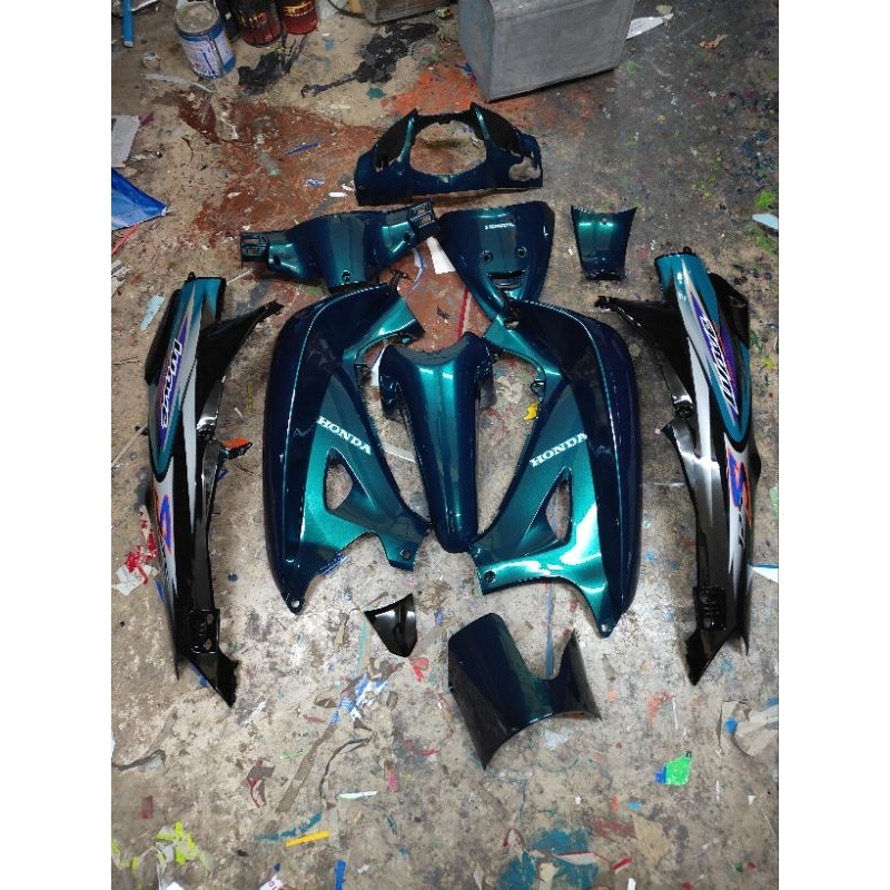 เวฟ125r /s เขียดเป็ด-ดำ