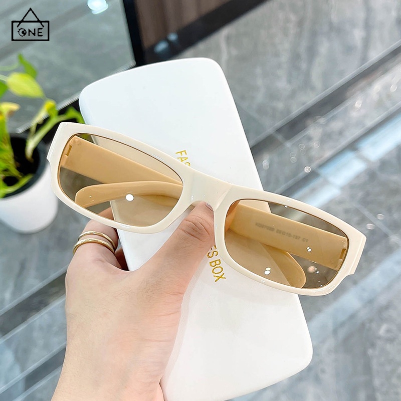 COD❤️แว่นตากันแดดกรอบเหลี่ยมขนาดเล็กแฟชั่นสไตล์เกาหลีย้อนยุคUV400ป้องกันรังสียูวีแว่นกรองแสงสำหรับผู้ชายและผู้หญิง-a.one