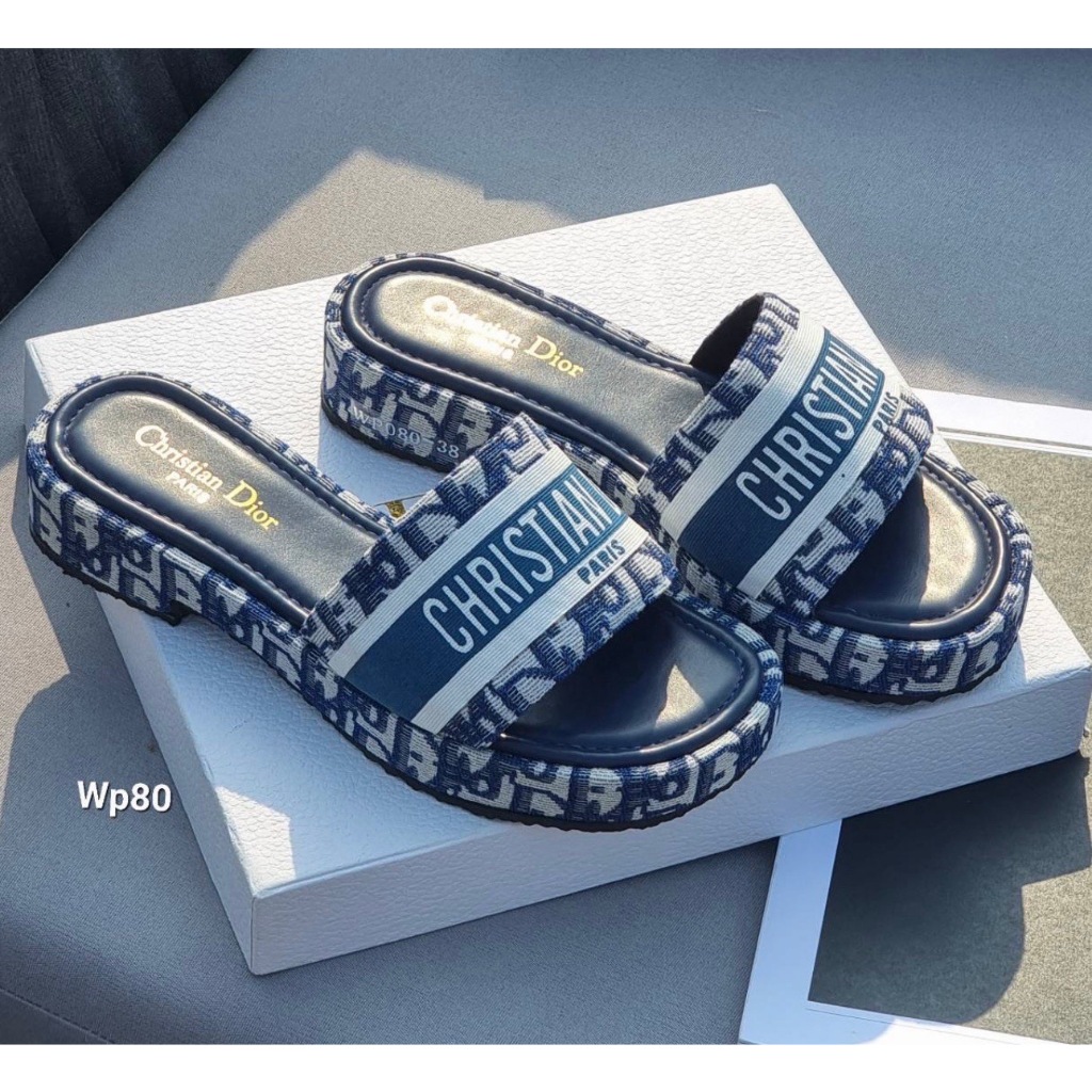 พร้อมส่ง ส่งไว รองเท้าเสริมส้น D-Navy Collection สีกรม