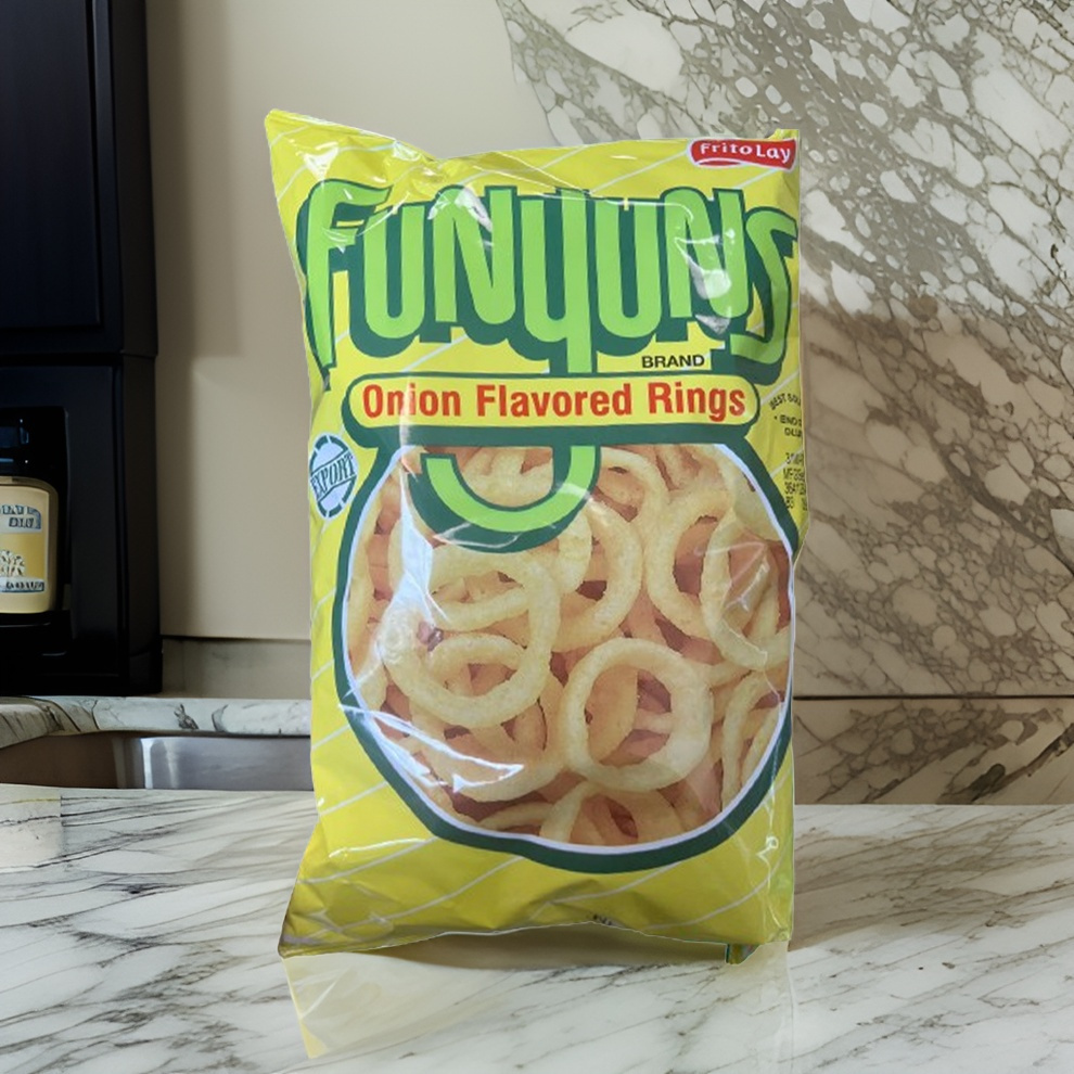 Funyuns Onion Flavored Rings  ขนม ขนมขบเคี้ยว ทานเล่น 5.75 Oz