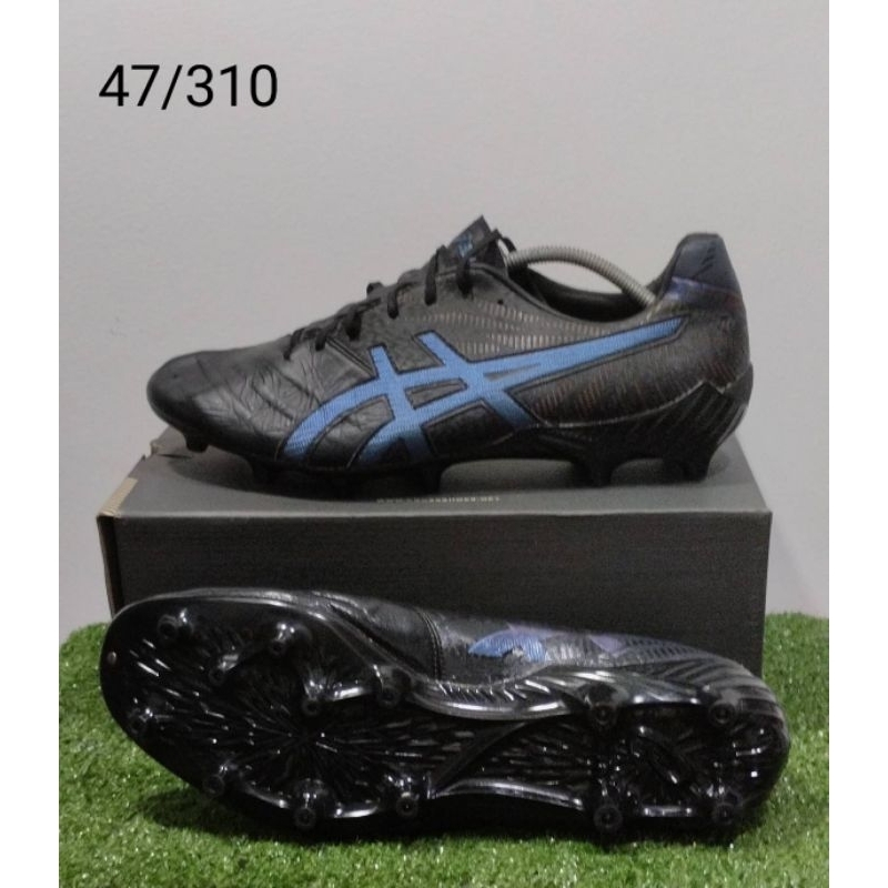 ASICS Football Shoes รองเท้าสตั๊ดมือสองสภาพสวย