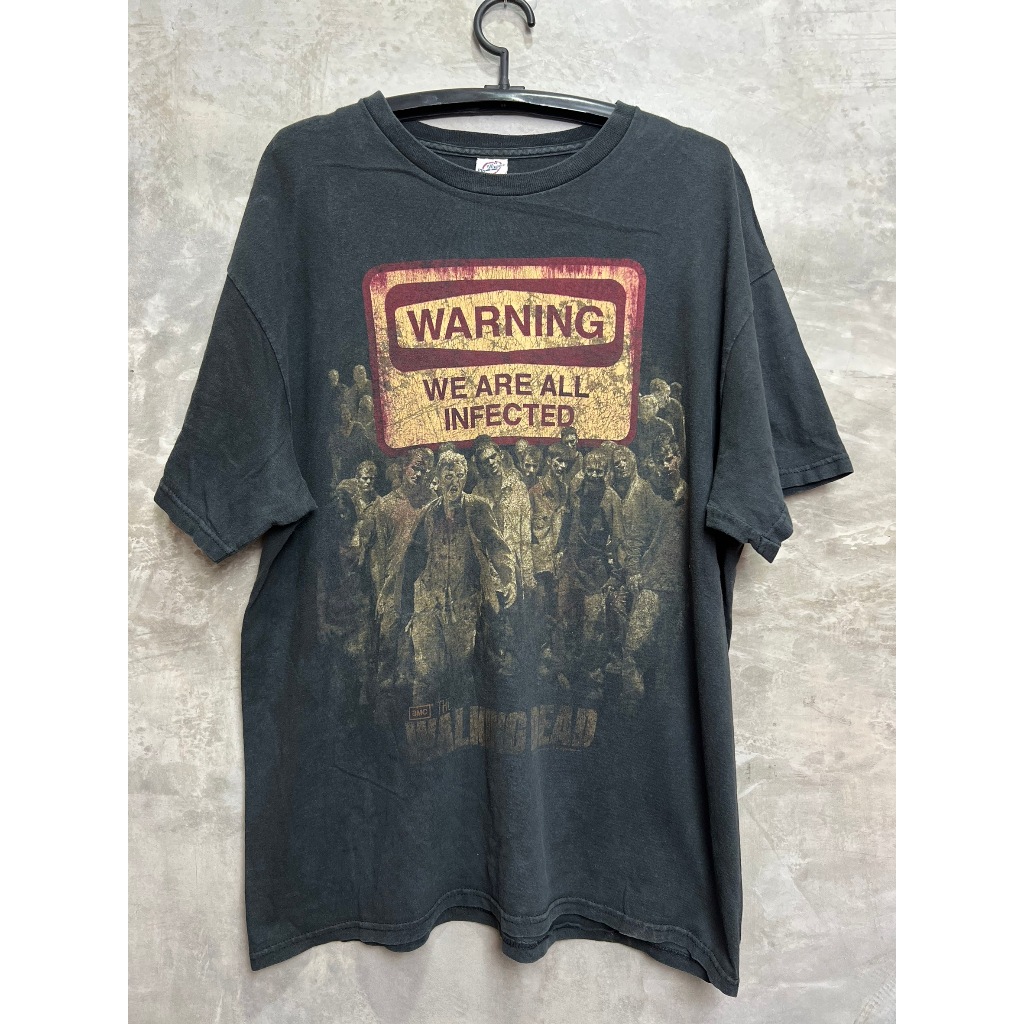 (XL) เสื้อยืดมือสอง The Walking Dead 2012