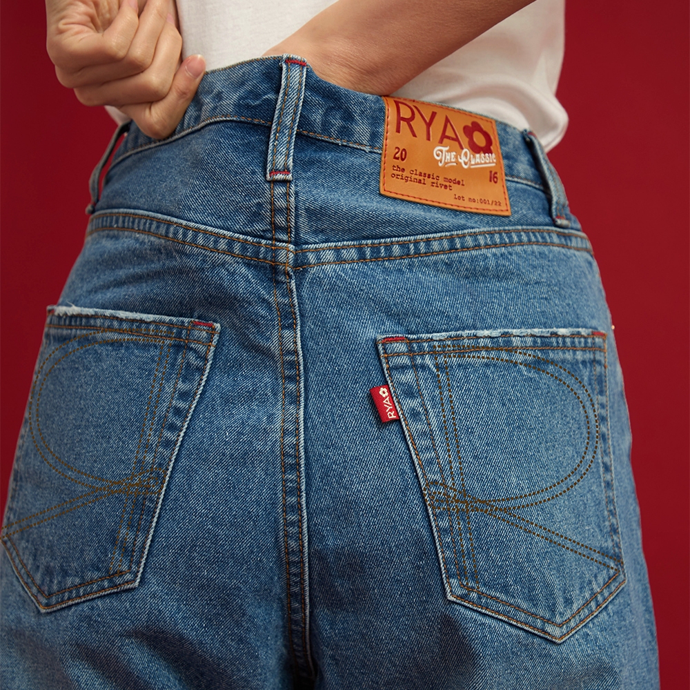 RYA The Classic Jeans ยีนส์เอวสูง ริมแดง