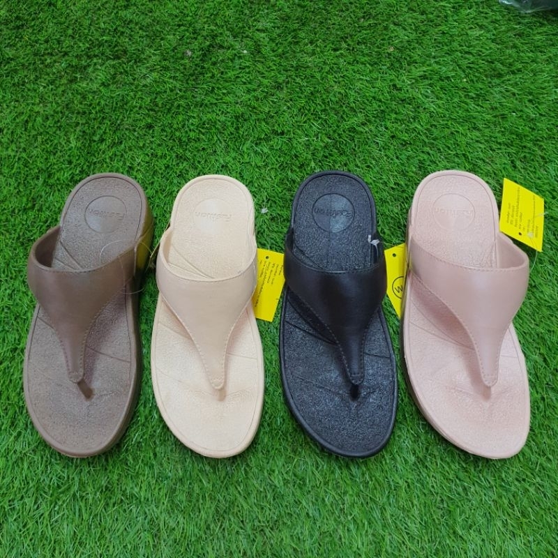 รองเท้าแตะแฟชั่นสุภาพสตรี CALF BABY 1760 แบบหูหนีบ สูง 4.5 ซม.