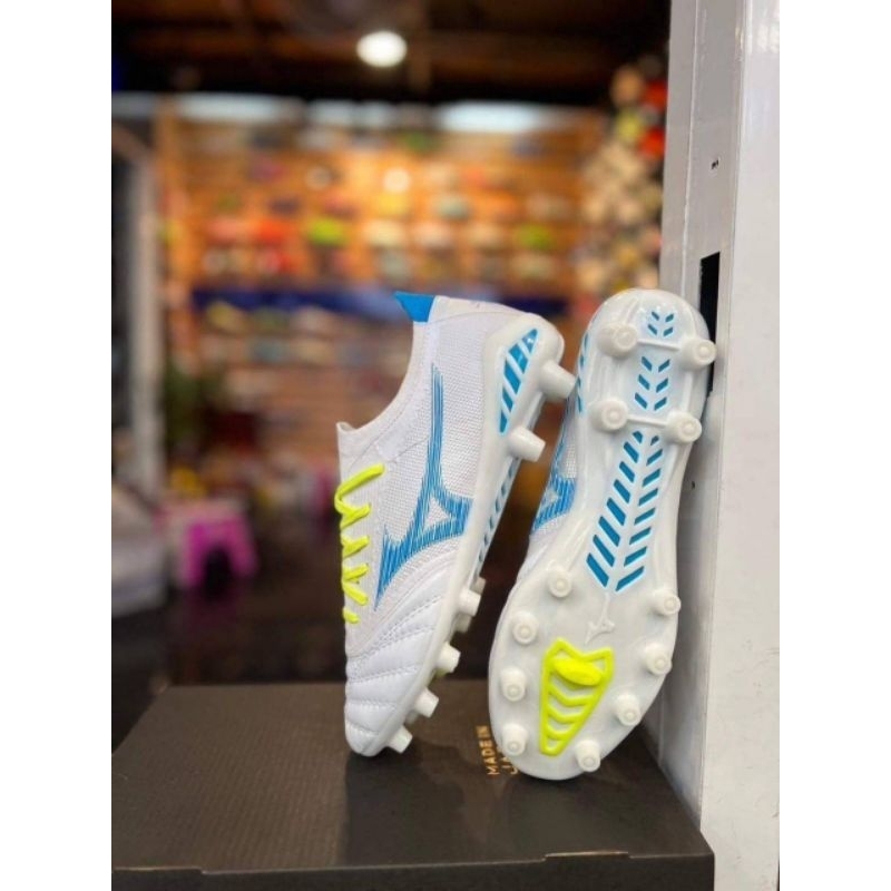 รองเท้าสตั๊ด mizuno japan สินค้าเป็นงานหนังวัวฟอกนิ่มสินค้าใช้เวลาเดินทาง 2-3 วัน