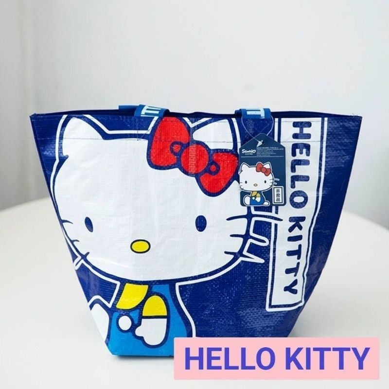 กระเป๋าหิ้ว HELLO KITTY ผ้ากระสอบเคลือบพลาสติกกันน้ำอย่างดี งานแท้มีป้ายอย่างดี ขนาด 29 x 27 x 36 cm ใบละ 129 บาท – โปรปัง