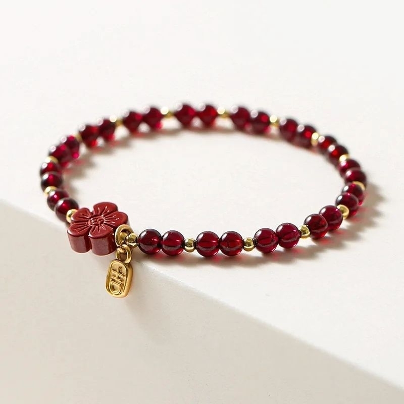 กำไลข้อมือหินโกเมน Garnet จี้มงคล แร่ชินนาบาร์ สร้อยข้อมือเสริมดวง