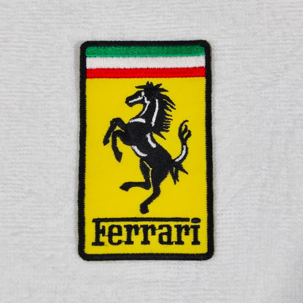 ตัวรีด ตัวรีดติดเสื้อ อาร์ม อาร์มติดเสื้อ Supercar Ferrari Iron on Patch Sticker สติ๊กเกอร์ เฟอร์รารี่ ตกแต่งเสื้อผ้า