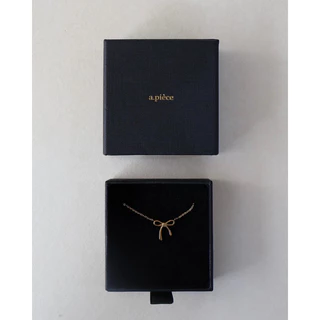 *สั่งซื้อพร้อมเครื่องประดับในร้านเท่านั้น* A.piece กล่องของขวัญแบบลิ้นชัก Gift box (กล่องเปล่าอย่างเดียว)