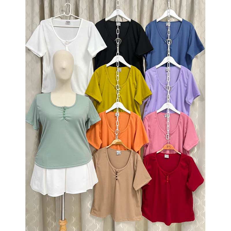ร 34 เสื้อยืดสาวอวบแต่งคอกระดุม ผ้าร่องยืดเนื่อดี ทรงสวยพรางหุ่น