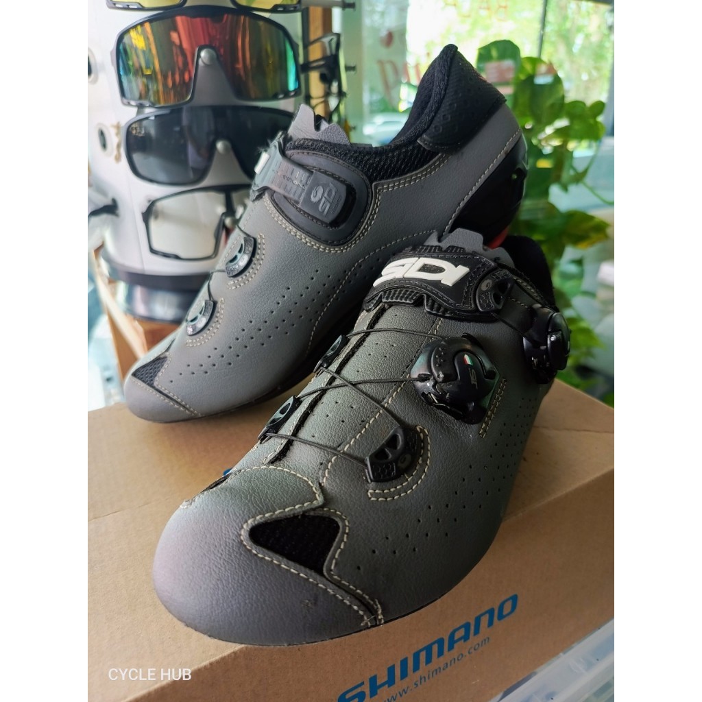 รองเท้าจักรยานเสือหมอบ SIDI GENIUS 10 ROAD CYCLING SHOES Size (40)