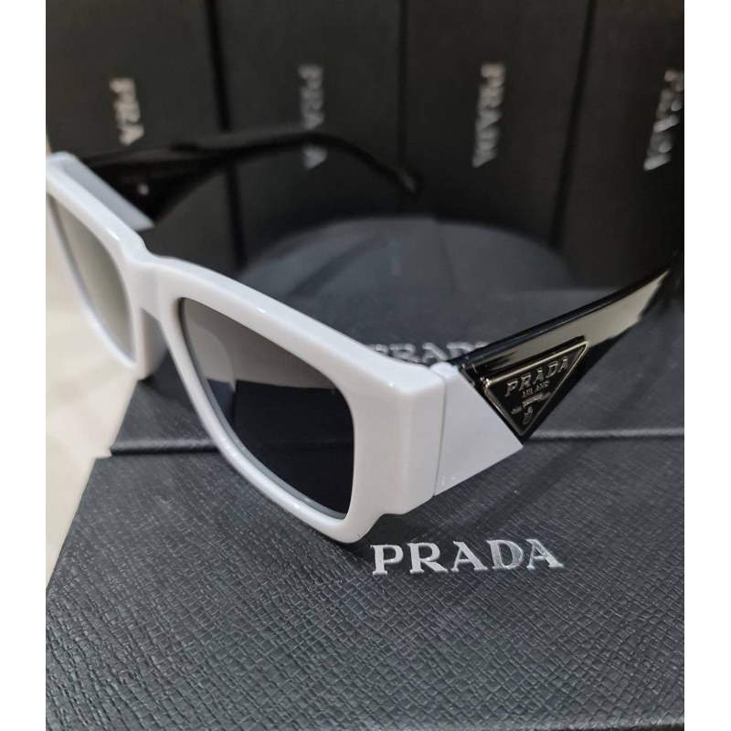 แว่นตา #PRADA 😎 พร้อมส่งจร้า