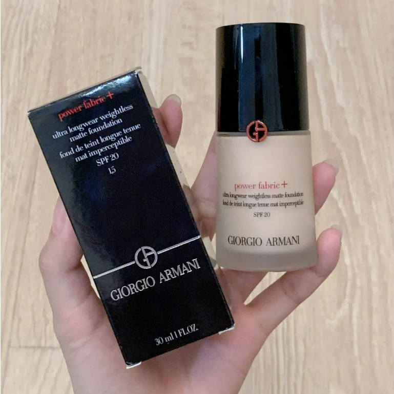 Giorgio Armani Power Fabric + Longwear Weightless Matte Foundation SPF20 30ml