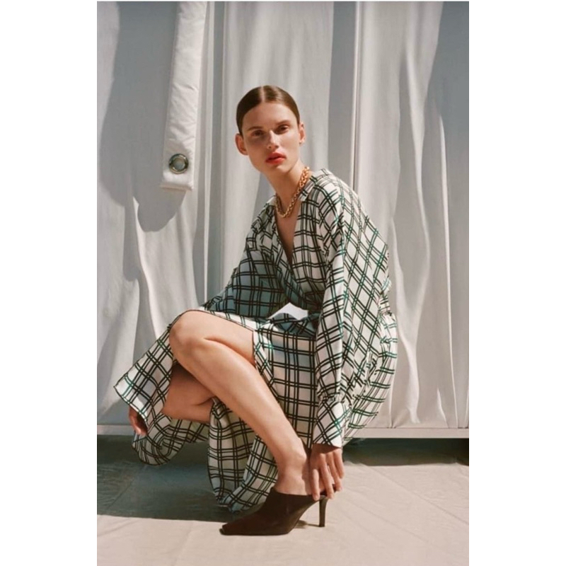 💚 Zara Dress (S) 💚 Used like new