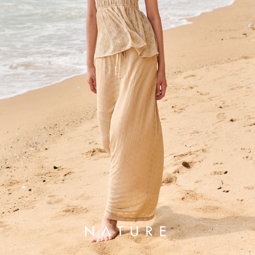 ลด 𝟲𝟬.-พิมพ์ NTBCTT nature.bkk - SKN0156 กระโปรงลูกไม้ Lace skirt