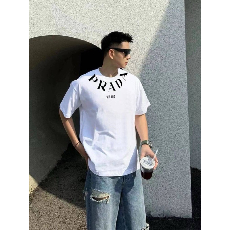 เสื้อยืดPRADAสินค้าคุณภาพพร้อมส่ง