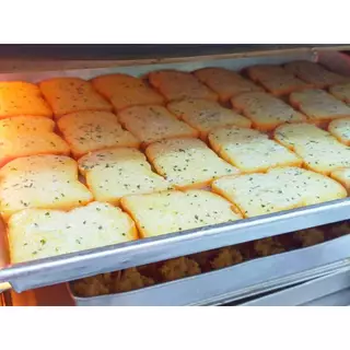 หน้าเนยกระเทียมพาร์สเลย์ บ้านขนมคุณนัน ขนาด 500 กรัม