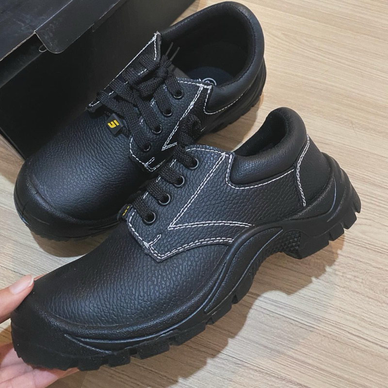 รองเท้าเซฟตี้ 🥾Safety Jogger EU39 ของแท้!