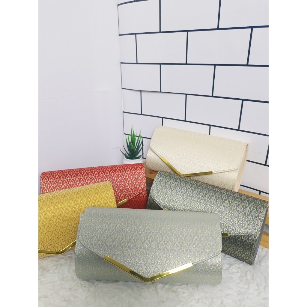 กระเป๋าผ้าไทย ทรงคลัทช์ ผ้าไหมเยาวเรศ-ไหมพรพิมล อะไหล่ทอง-อะไหลเงิน พร้อมสาย