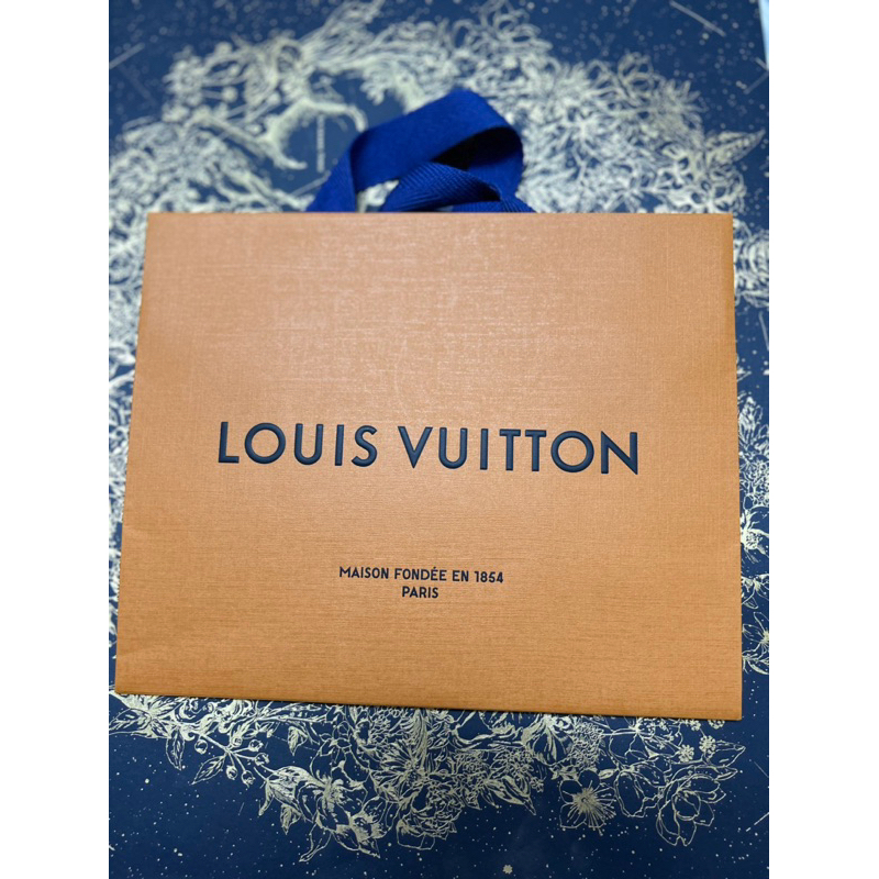 ถุง กระดาษ LOUIS VUITTON ของแท้ 100%