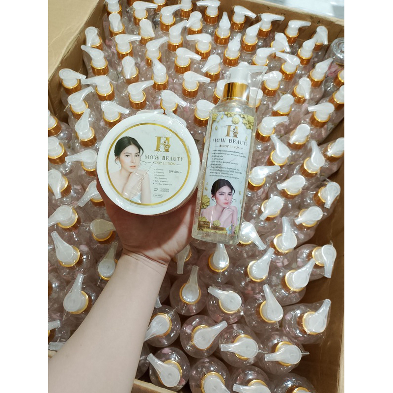 ครีมเมจิกไวท์ + เซรั่มซากุระ Magic White Cream