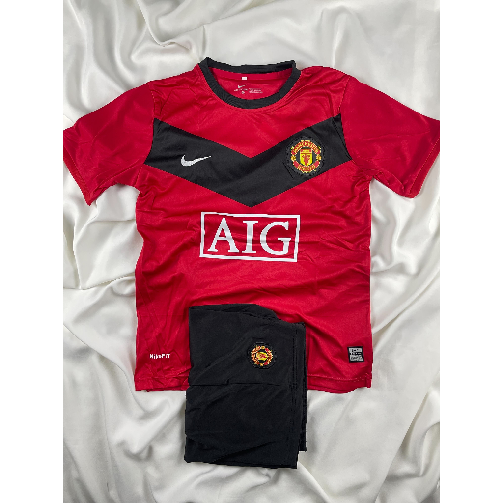 ชุดบอลย้อนยุค MUN (ฺRed, 2009-2010) เสื้อบอลและกางเกงบอลผู้ชาย ปี 2009-2010