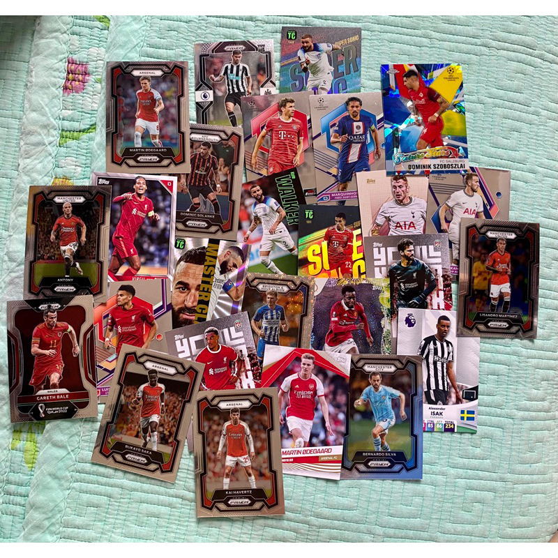 การ์ดฟุตบอลใบละ 2 บาท Panini Topps การันตีมีการ์ดพิเศษหรือแถมการ์ดเกินให้ทุกออเดอร์ **สั่งซื้อขั้นต่ำ 10 ใบขึ้นไปนะคะ**