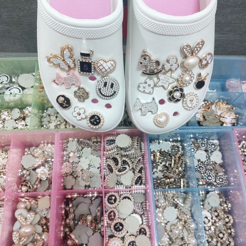 ส่งจากไทย jibbitz งานเพชร ตัวติดตกแต่งรองเท้า สไตล์ มินิมอล
