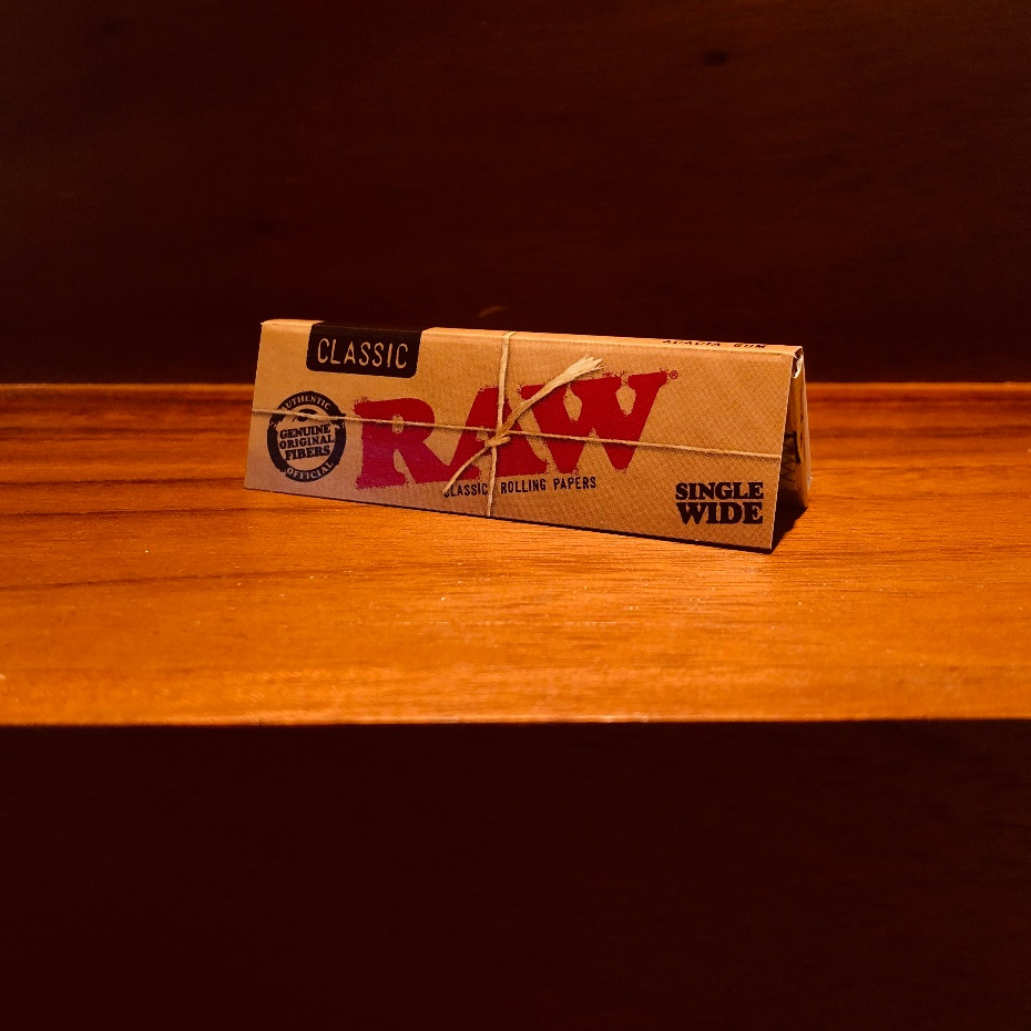 กระดาษโรล Raw รุ่น Classic ขนาด Single Wide ยาว 70 มม. จำนวน 50 แผ่น กระดาษโรล