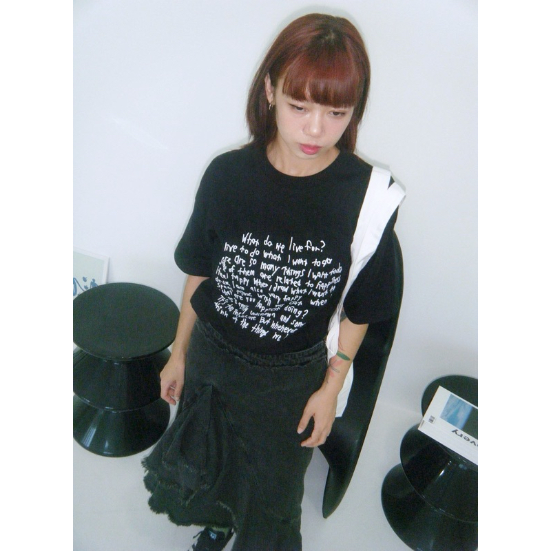 (pre-order7day) เสื้อยืดสกรีนลายทรงoversize read your book, stay with your cat