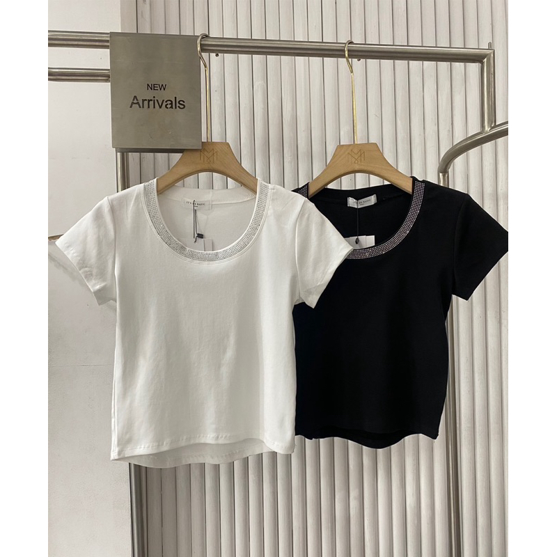 #เสื้อยืดคอยูอิทมีเบสิค : คอยูรีดเพชร