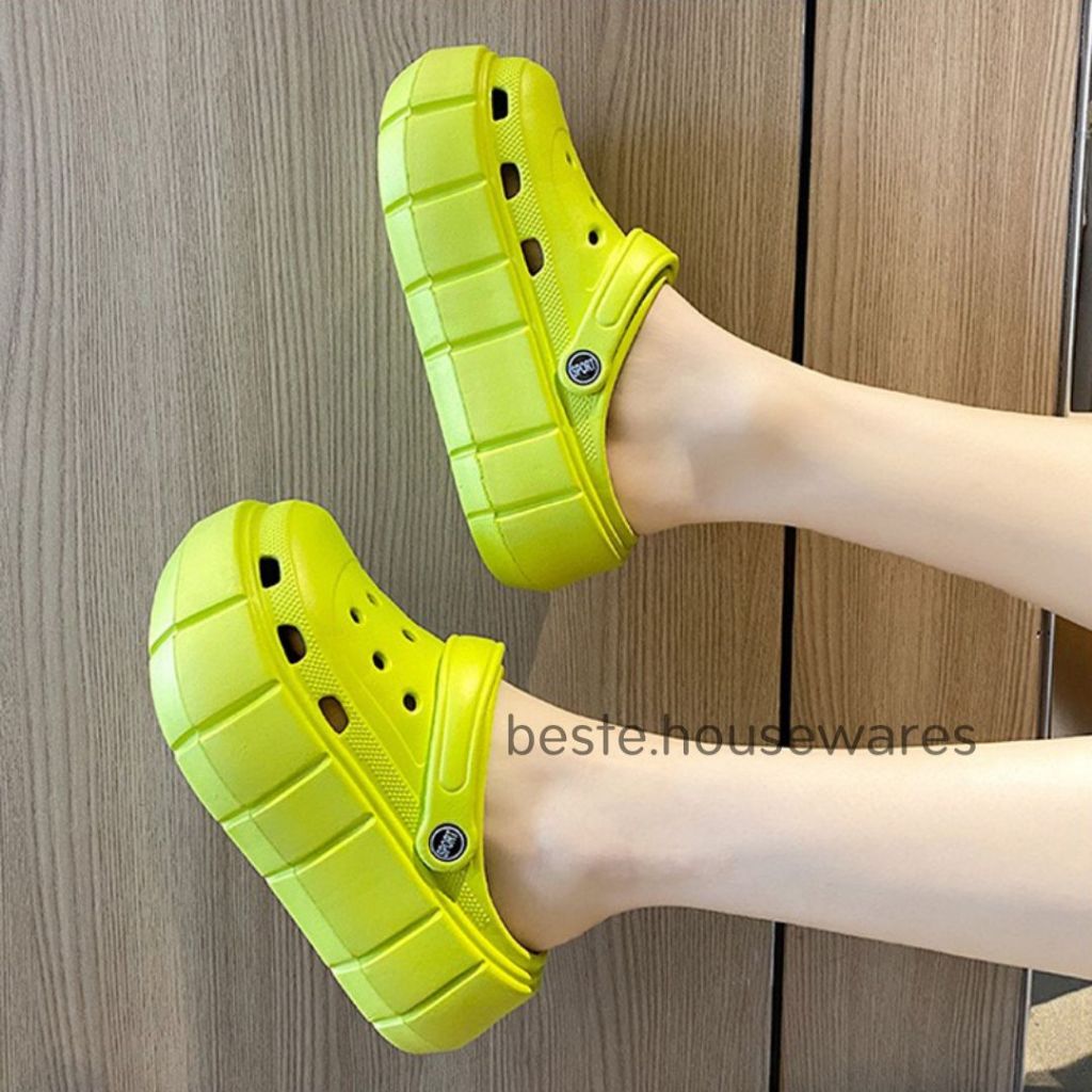 รองเท้าแตะนิ่มมาก รัดส้น สูง 6 cm. รองเท้าแตะหัวโต
