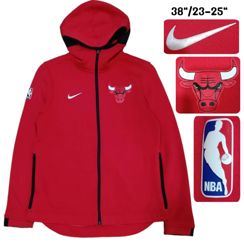 NIKE NBA CHICAGO BULLS DRY FLEX HOODIE เสื้อฮู้ด ไนกี้ชิคโก้บูล NBA สีแดงสดสวย ไซส์เล็ก มือสองเนื้อผ