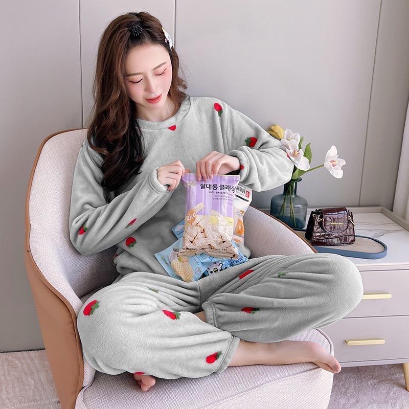 เซ็ตชุดนอน ผ้านาโน ผ้านุ่มนิ่มขนหนาฟู สวมใส่สบาย ใส่แล้วรู้สึกอบอุ่นสุดๆ