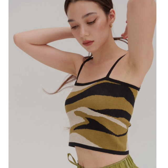 Weekend Wardrobe - Ripple Top เสื้อผ้านิตทอลาย