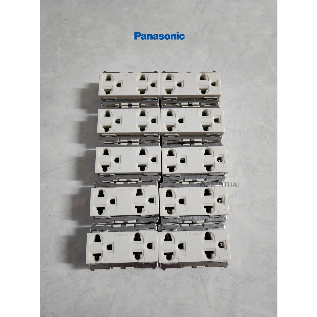 PANASONIC WNG15923-7 เต้ารับปลั๊กกราวด์คู่ 3 ขา ปลั๊กกราวด์คู่รุ่นเก่ายกกล่อง 10 ชิ้น สีขาว
