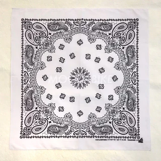 ผ้าพันคอ ผ้าโผกหัว Bandana เช็ดหน้า โพกหัว (เนื้อผ้าคอตตอนและโพลีเอสเตอร์ ) มีลายโทนสีดำเยอะมาก พร้อมส่งจากไทย